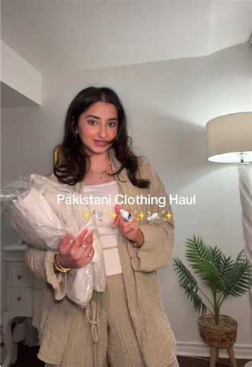 Discover New Pakistani Designer Outfits and Styles