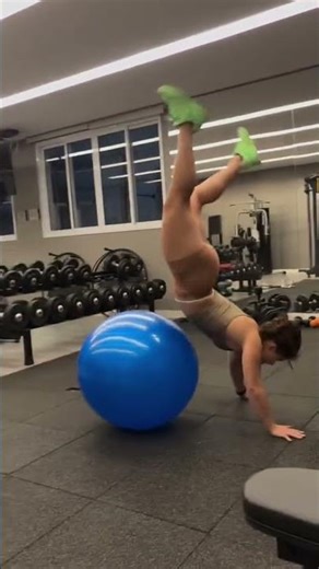 Let's go challenge? Stability Ball Challenge ✨️ momlife heart full ❣️ #momlifeheartfull