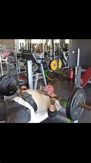 Benching against mini bands - all working sets