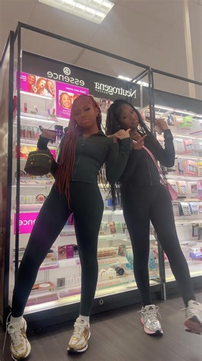 who fw us thooooo