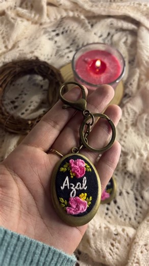 ‎Ath_kaem | اَتھہٟ کٲم‎ | Hand embroidered keychains . Dm to order . #reelitfeelit #reelkarofeelkaro #trendingreels #fyb #reelsviralvideo | Instagram