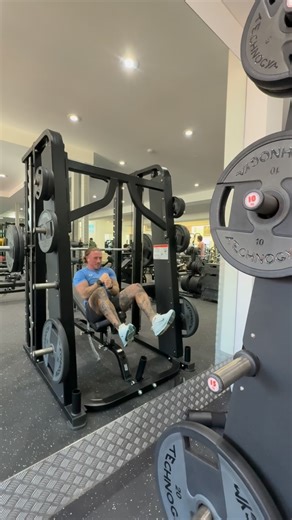 Lorcan King on Instagram: "First goals of 2026 ticked off ✅ Unexpected as well which is double nice 🥳 Goals are there to be ticked off but only you drag yourself to the gym, out on that run or simply cooking your own food when you can’t be bothered The beautiful thing about goals is if you don’t put in the work, you don’t achieve them But when you do and achieve that goal you worked your arse off for that is an amazing feeling No one can want it more than you 🫵🏼 #explore #lifestyle #motivatio