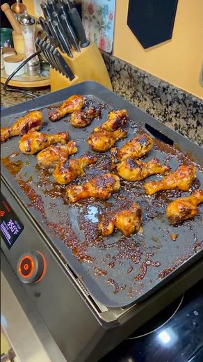 Sticky BBQ Drumsticks 🍗 #BBQChicken #ChickenDrumsticks #ChefLife #JoeysTable