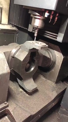 5 axis CNC machine has which advantage? The ability of 5-axis CNC machining to move workpieces over more dimensions without removing them gives it a significant advantage over conventional 3-axis machining. These machines attack the most complicated angles to create complex geometries with premium finishes with tighter tolerances. #CNC #machine #CNCmachine #machinetool #fabrication #precision #automation #SYNECNC #Chinesenewyear | SYNE Machines | Facebook