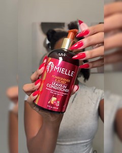 Protect your hair from heat damage and hydrate every strand—just like Kiarah, serving stunning results with Mielle’s Mongongo Oil Collection 💕 Powered by Intense Heat Defense™ and Curl Pattern Protection™, this collection shields your hair while keeping it smooth, shiny, and damage-free during your favorite heat styling sessions. Why you’ll love it: 〰️ Defends against heat damage 〰️ Repairs & deeply hydrates 〰️ Fights frizz while adding brilliant shine 〰️ Great for all hair types Ready to eleva
