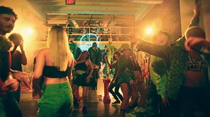 Siiguen pensando que no es el remix del año?? | Farruko