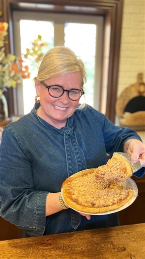 It’s pie season! Here are two pie essentials that will make your life just a little bit easier! 🥧🥧🥧 Comment LINK to receive a link to these items! | Creative Kitchen