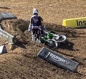 Problems for Sexton in Q2 Video. Sweetcandy_productions | DirtbikeLover