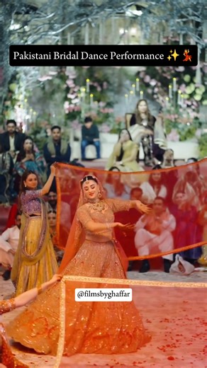 Bridal Dance Performance ✨💃 #bridaldance #pakistanibride #bridallehenga #sangeetdance #dance #shorts