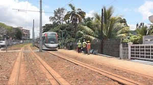39K views · 424 reactions | Metro Express: Les feux de signalisation en mode Test | Mauritius Metro Express | Facebook