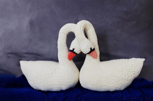 Elegant Swan Crochet Pattern: Realistic No-sew Amigurumi Wedding Centerpiece (PDF Download) - Etsy