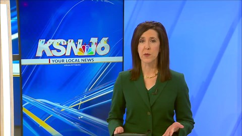 Shoppers find last-minute gifts at area antique malls