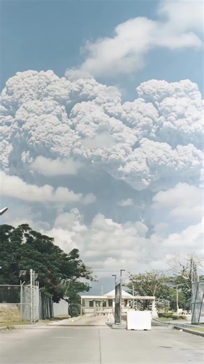 Mount Pinatubo Mega Eruption: A 20th Century Volcano Event