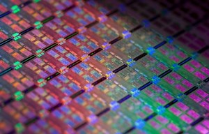 Weekend tech reading: Intro to semiconductor tech, explaining Steam's prices, Amazon's robot contest