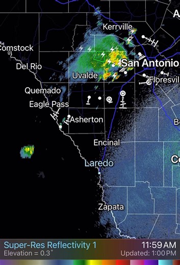 ‼️🌧️RADAR UPDATE (Thursday 8/21-1pm): Showers and thunderstorms moving south/southwest along IH35 and southwestern counties. | Laredo Area Weather Page