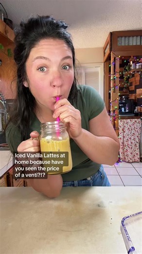 Homemade Vanilla Syrup Recipe for Coffee Lovers