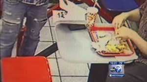 Loop cell phone theft caught on camera