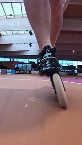 New combo test with my accel from @powerslide_racing and a @simmonsranaracing #1 frame sprint version … how does it look? How does it feel? | Pascal Briand