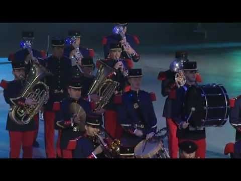 QUEBEC TATTOO 2012 - MUSIQUE DES FORCES TERRESTRES DE LILLE - FRANCE - FIMMQ 2012