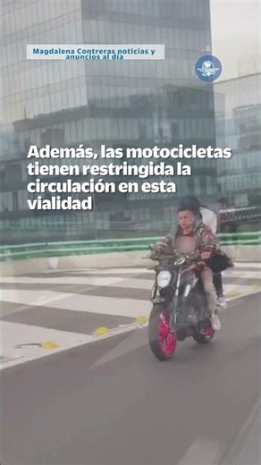 Captan a familia en moto en el segundo piso del Periférico ¡con niños y sin casco! #Shorts