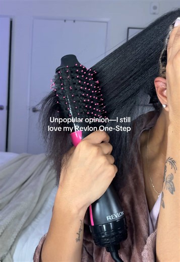 How to Use the Revlon One-Step Blow Dry Brush