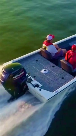 LAST DAY🚨👀 https://www.trackerboats.com/dream-boat-giveaway.html