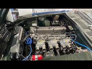 Datsun 240z gets triple Webers