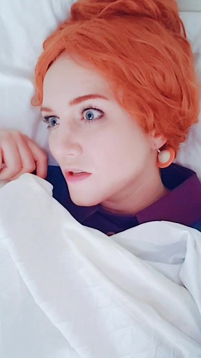 Ms. Frizzle Cosplay - Bringing Magic School Bus to Life