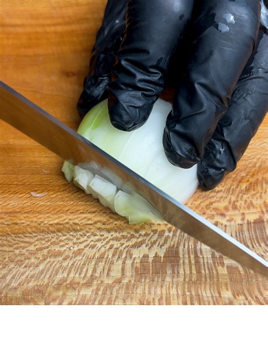 Crispy Potato Snack 🥔🔥 Golden, crispy on the outside and soft inside 🤤✨ This easy potato snack is perfect anytime — quick, cheap, and so delicious! Save this recipe & try it today 😍 Follow for more easy recipes 🍟 #potatorecipe #potatosnack #easyrecipes #foodtok #foodreels #snackideas #crispy #homecooking #comfortfood