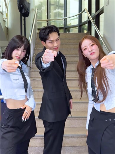 #몬스타엑스 #MONSTAX #주헌 #JOOHONEY 님과 함께 𝐋𝐨𝐯𝐞 𝐌𝐞 𝐌𝐨𝐫𝐞♡°◌̊ @monsta_x_514 #에이핑크 #Apink #RE_LOVE #LoveMeMore #LoveMeMore_Challenge #박초롱 #초롱 #ChoRong #윤보미 #보미 #BoMi