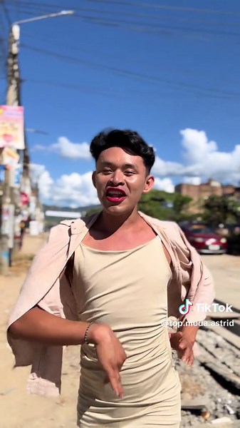 Tendencias de Moda con Astrid: Estilo y Aesthetic