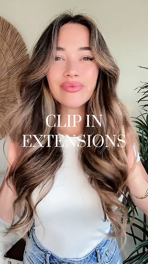 How to apply clip in hair extensions 🎀 These are so easy to apply and look so natural 😍 Im wearing color 4/27/4 in 22inches 🙌🏼 @googoohair_store @googoohair_pretty #googoohair #backtoschoolhairstyles #hairstyle #hairstyles #hairstyleideas #clipinhairextensions #hairextensions #hairtransformation #hairextensions