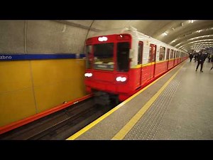 Poland, Warsaw, metro ride from Wierzbno to Wilanowska, 2X elevator, 2X escalator