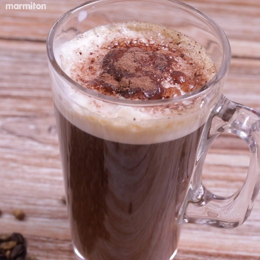 [Astuce] Le secret d'une mousse de lait parfaite ? ☁️☁️ Par ici ➡️ https://bit.ly/2z7nxaB | Marmiton