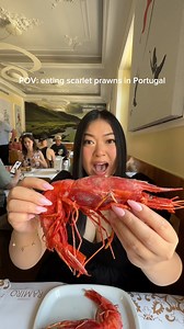 HUGE scarlet prawns in Portugal 🤤🦐 📍Cervejaria Ramiro, Lisbon #scarletprawn #prawns #lisbon #portugal #food #seafood | biteswithlily
