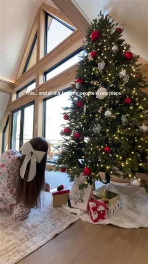 Some places just feel like home, especially this time of year 🎄✨ Where traditions are made, mornings are quiet, and everyone you love fits under one roof. Exactly how the holidays should feel. Still need a gift? Link in bio to book a cabin getaway surprise 🎁 FEATURING: The A-Frame at Oak Hills 📍A-Frame Modular Home in Airville, PA @aframeatoakhills #HomefortheHolidays #AFrameCabin #CabinChristmas #HomeforChristmas #HolidayGetaway | Zook Cabins