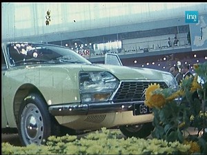 CITROËN 1970 LA GS – Entre l’Ami et la DS, la GS est une nouvelle prouesse technique de la mythique marque française : carrosserie aérodynamique, moteur à quatre cylindres à plat, refroidi par air. Elle a tout pour plaire et ce n’est pas Georges Pompidou qui dira le contraire ! | INA madelen