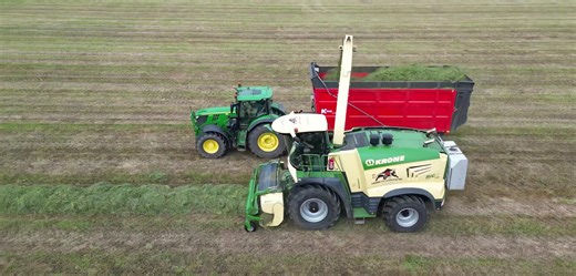 25K views · 759 reactions | A Krone Big X 1180 & 10 Trailers On A Long Draw! Hooftrimming Ltd. #krone #teamgrassmen | GRASSMEN | Facebook
