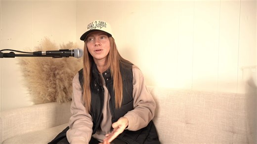 Algorithm is no match for Gods Rhythm. He puts exactly what you need in front of you. If this finds you, I love you and Jesus loves you. #christiantiktokcomunity #hersundaybest #christianpodcast #christianwomenoftiktok #podcast