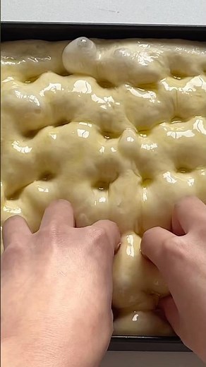 물 없이 만든 포카치아