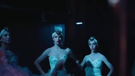🩰 Orgullo floridense y uruguayo: la bailarina Mahia Fernández, de la ciudad de Florida, demuestra que sí se puede. 🌟 Proveniente de Florida Ballet Estudio, Mahia fue formada y dirigida por las maestras Bettina Basso y Paula Dellaventura, quienes acompañaron su crecimiento artístico desde los primeros pasos. 🎉 Hoy celebra los 90 años del Ballet Nacional del Sodre, siendo “la más pequeña” del cuerpo de baile en esta conmemoración histórica. 🏆 Se trata de un hito para Florida y para el Uruguay: