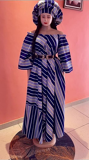 Pour les amoureuses des longues robes chic en wax🥰😍✨#chicmodels #nouveauté #model #longuerobeévasée #robe#wax #modelrobe #lamode👌 #modelerobepagne #robeenpagne #modelecouturefemme #tenueafricaine #modeafricaine #couture #couturetiktok #tiktokafrica #tiktok #fyp #fypシ #viral #libreville_gabon🇬🇦 @AM Design @