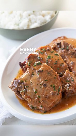 Here’s those Crockpot Pork Chops from my stories yesterday, with an ingredient list! You’ll need 4 bone-in pork chops, 3/4 teaspoon salt, one can of cream of mushroom soup, 1/4 cup ketchup, and 1 tablespoon Worcestershire sauce. And here’s the link to the printable recipe! https://www.giftofhospitality.com/crock-pot-pork-chops/ | Gift of Hospitality—Vintage Recipes