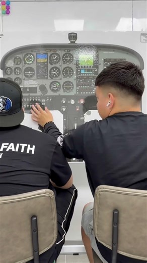 Student pilot 👨‍✈️ , Chair flying ✈️. #aviation #aviationlovers #studentpilot #flightschool