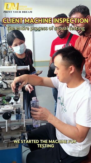 DM 400 Semi auto screen printing machine Round Glass Bottle 1