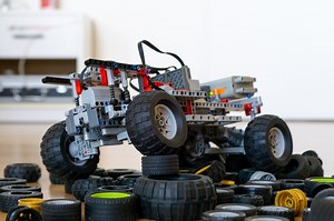 LEGO MOC-77180 SUV 4x2² (Technic 2021)