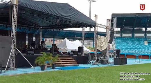 LA-212 3-way double 12-inch line array in show WhatsApp & Wechat: 8615915755165 #tiaudio #tisound #tilinearray #linearraysystem #linearrayrental #linearraysound #linearray | T.I Group