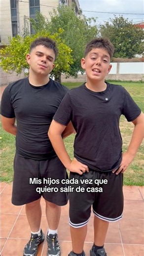 Me persiguen 🤣 #shorts #shortsfeed #shortsvideo #funny #humor