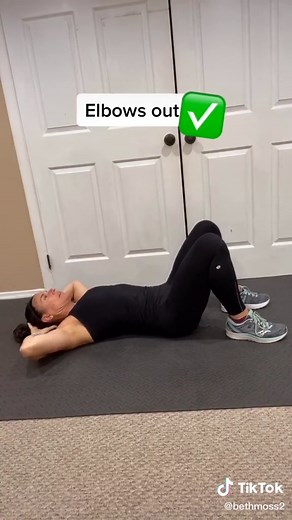 The correct way to do a crunch #yougotthis #crunch #core #fit #fitness #girlpower #foryou #viral