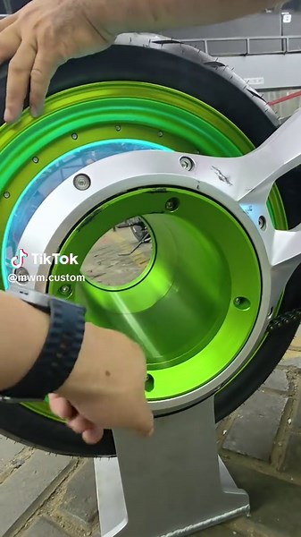 Wajah Runner Up Motor Custom: Ada Akuarium Cupang & Tali Jemuran?